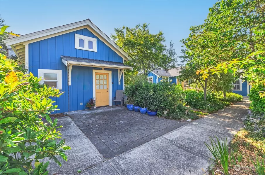 722 Landis LN, Port Townsend, WA 98368