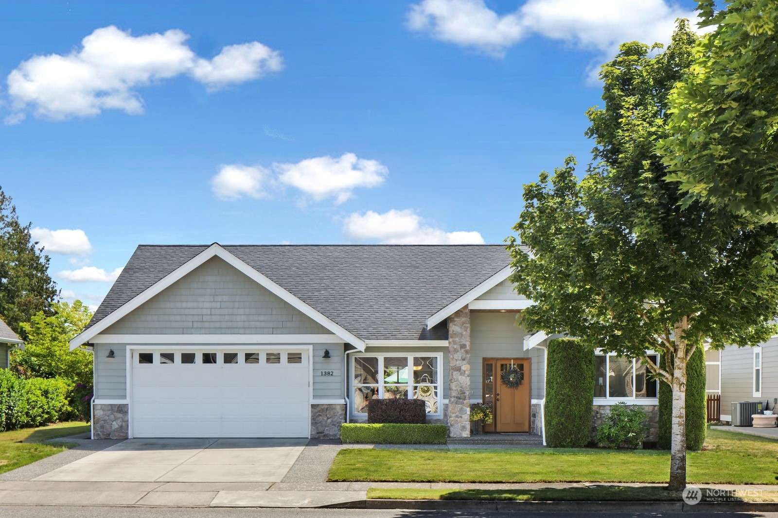 1382 Pearl LOOP, Lynden, WA 98264