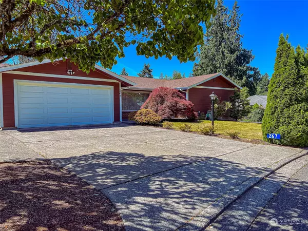 267 Sugar Pine DR, Bremerton, WA 98310