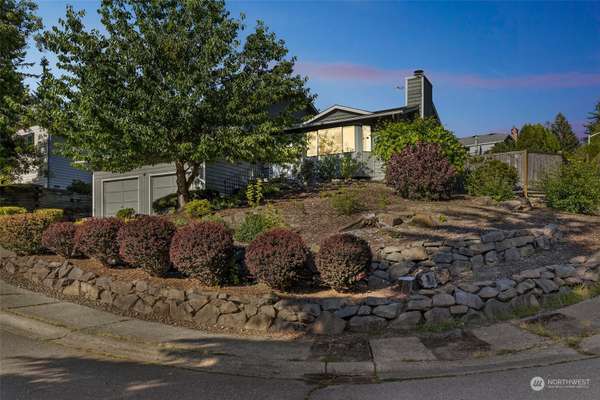 21327 10th PL W, Lynnwood, WA 98036