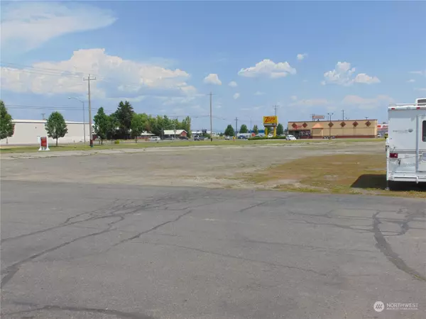 Airway Heights, WA 99001,12431 W Sunset HWY