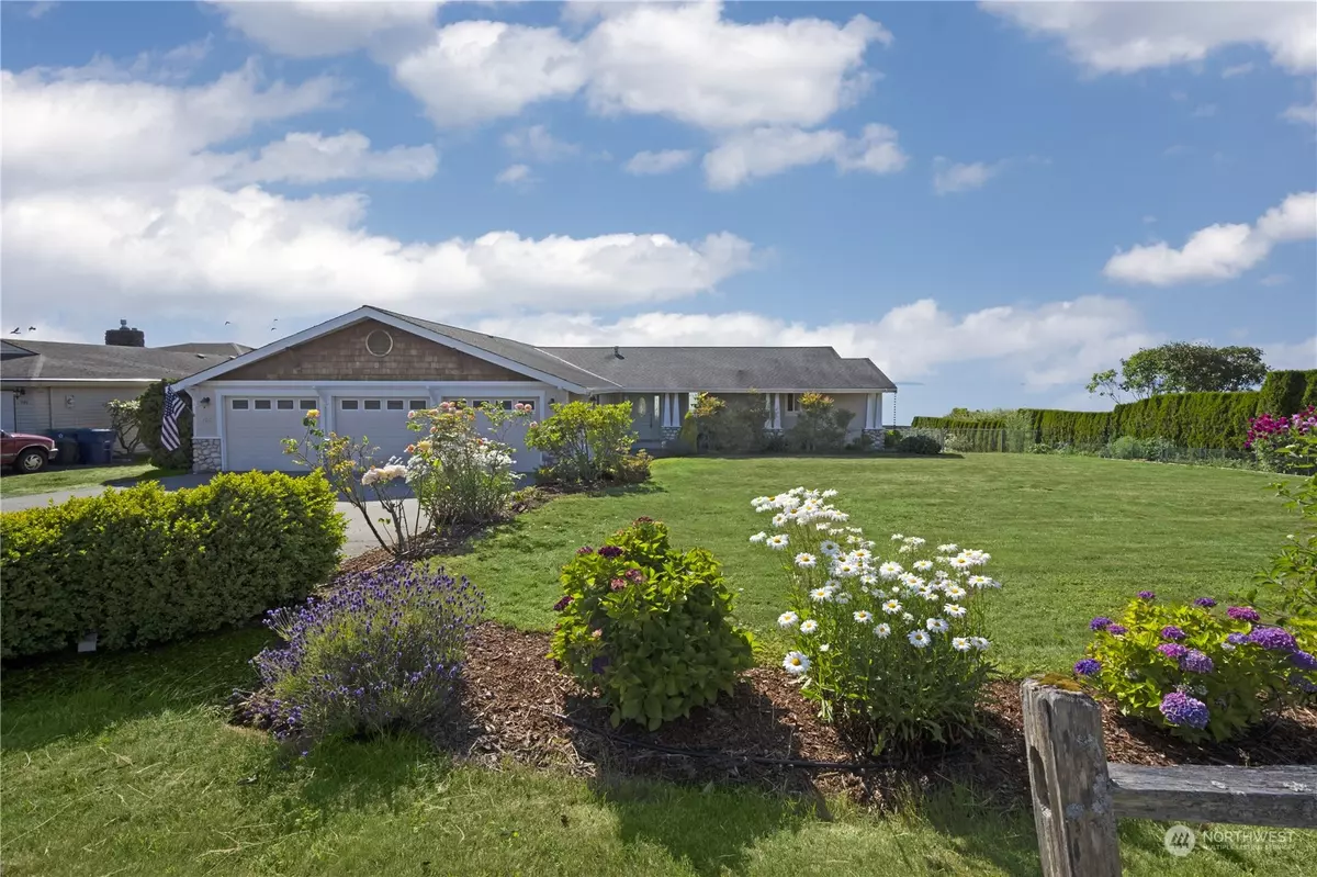 Edmonds, WA 98020,703 Driftwood LN
