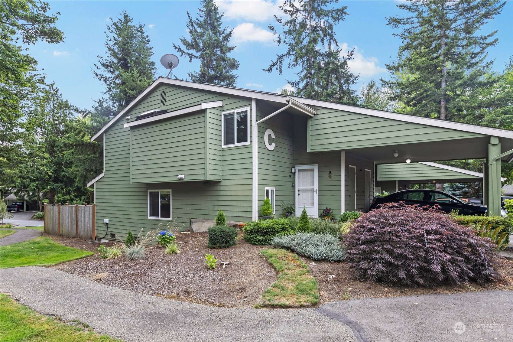 13215 SE 256th ST #C1, Kent, WA 98042