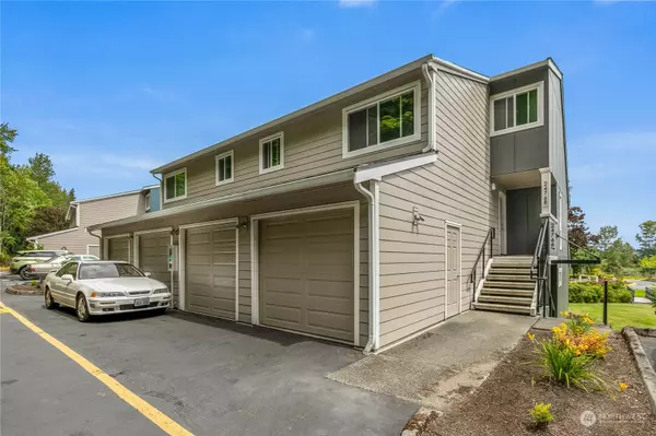 Kent, WA 98032,24766 45th AVE S #12-D2