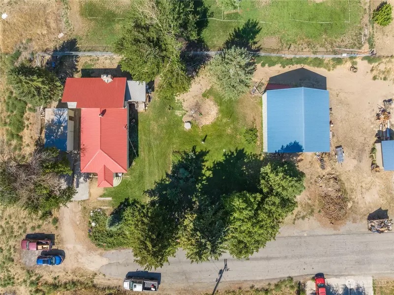 117 Sage ST NE, Brewster, WA 98812