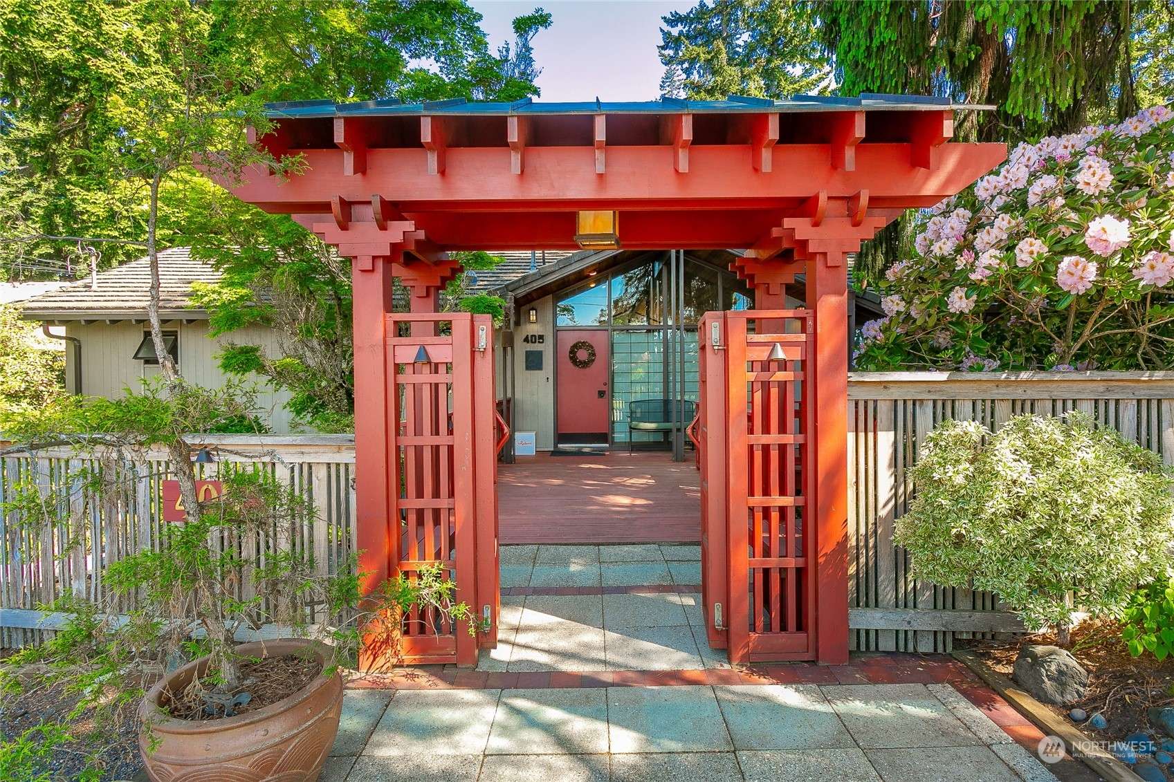 405 Hillcrest WAY, Bellingham, WA 98225