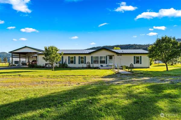 1089 Echo Ridge Way,  Evans,  WA 99126