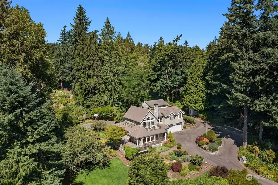 11763 Sunrise DR NE, Bainbridge Island, WA 98110