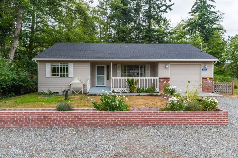 1954 Banjo DR, Coupeville, WA 98239