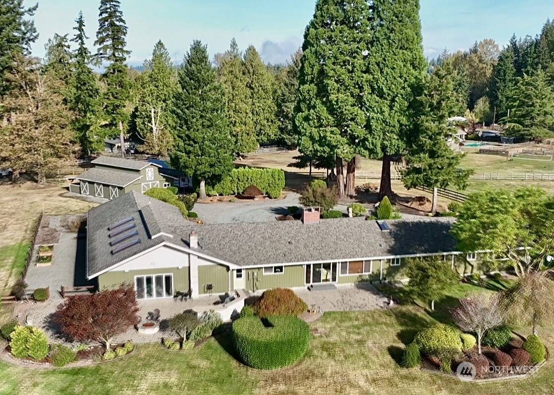 27124 SE 424th ST, Enumclaw, WA 98022