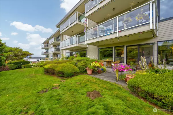 1414 9th AVE N #104, Edmonds, WA 98020
