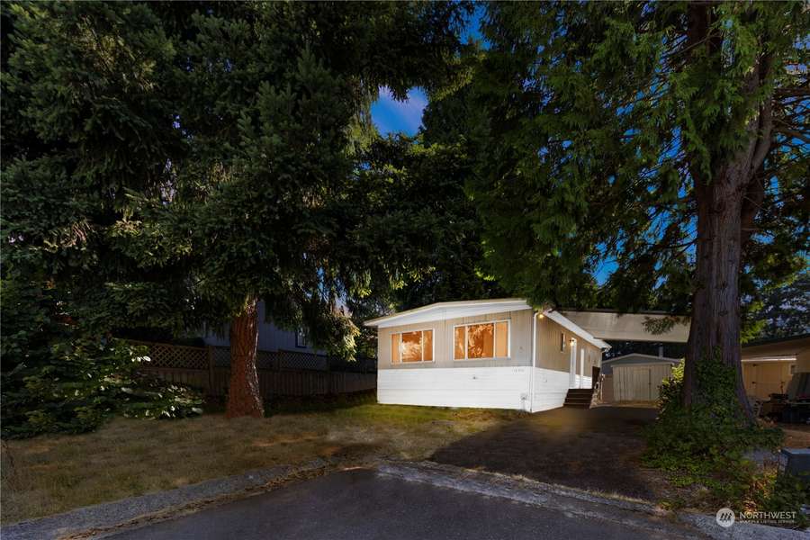 18910 128th PL NE, Bothell, WA 98011