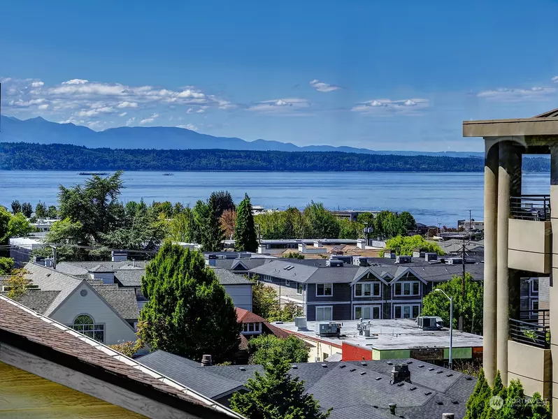 535 Walnut ST #202, Edmonds, WA 98020