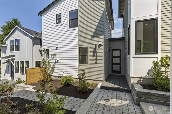 9233 B 3rd AVE NW, Seattle, WA 98117