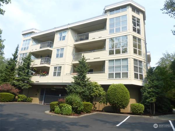 424 102nd AVE SE #104, Bellevue, WA 98004