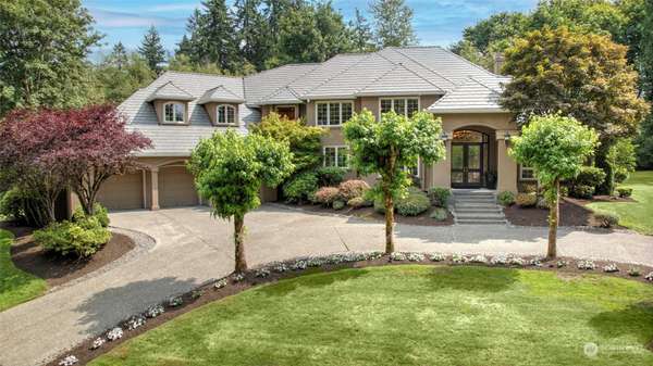 21925 NE 137th ST, Woodinville, WA 98077