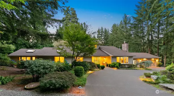 Bellevue, WA 98005,13704 NE 48th PL