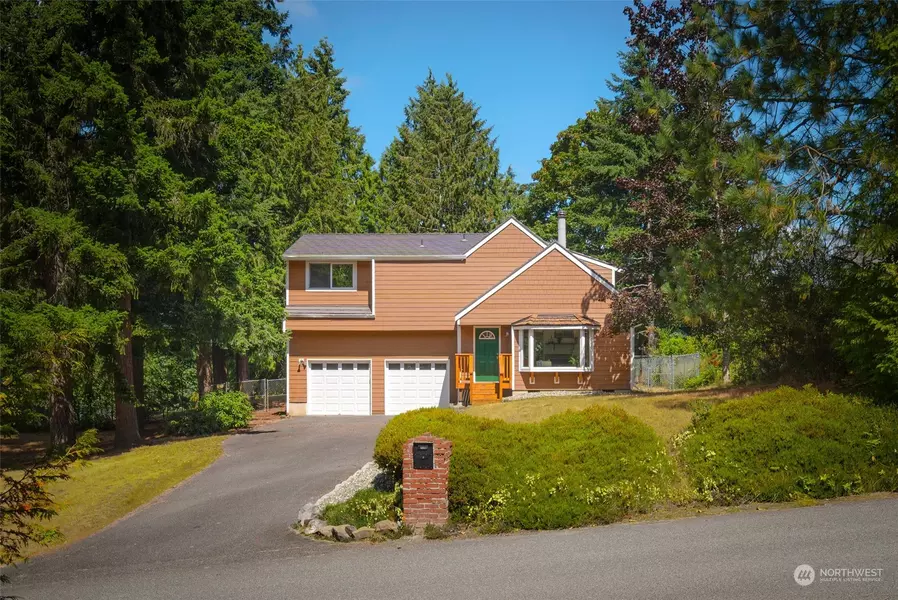 2130 NE Edwin CT, Poulsbo, WA 98370