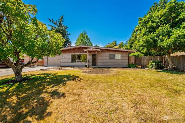 4021 Gillette AVE, Bremerton, WA 98310