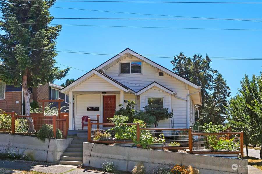 4203 S Juneau ST, Seattle, WA 98118