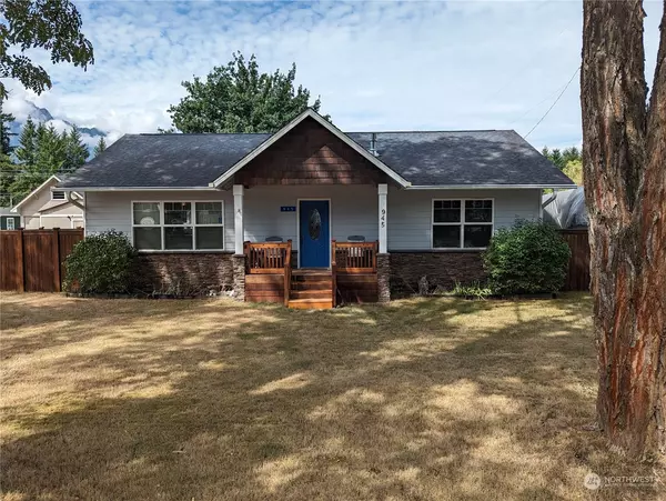 945 Givens AVE, Darrington, WA 98241