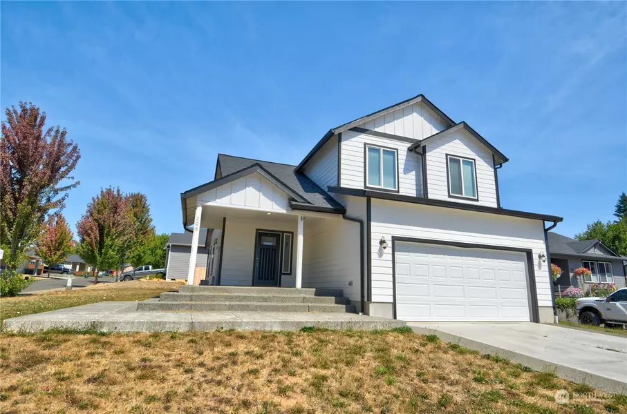 208 Fenway Ct, Napavine, WA 98532