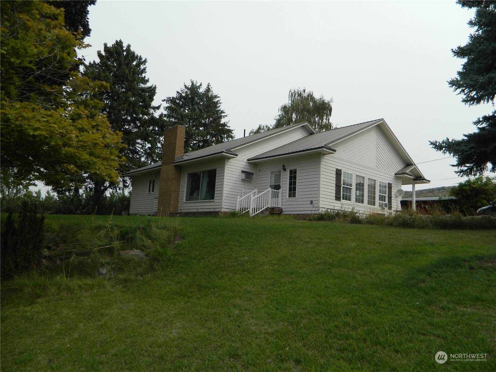 8 Fisher RD, Tonasket, WA 98855