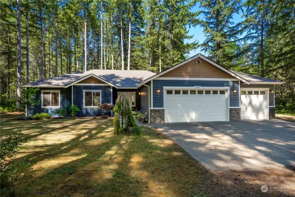 9365 Hooligan PL SE, Olalla, WA 98359