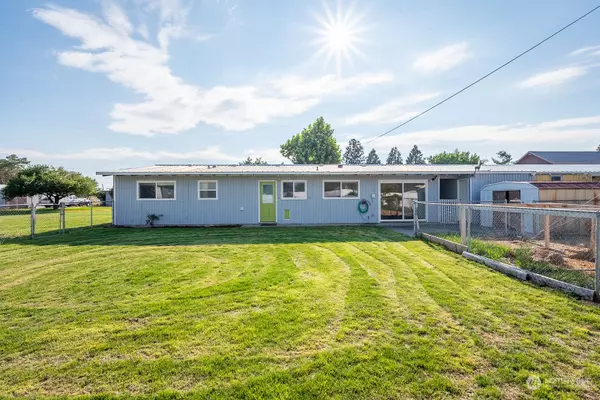 Moses Lake, WA 98837,122 Schilling DR