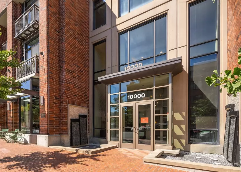 10000 Main ST #202, Bellevue, WA 98004