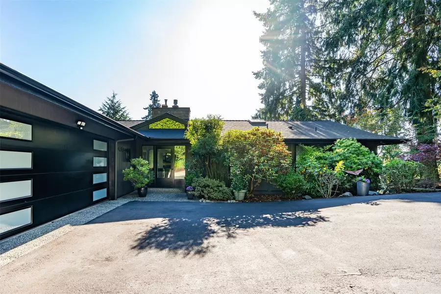 4364 E Mercer WAY, Mercer Island, WA 98040