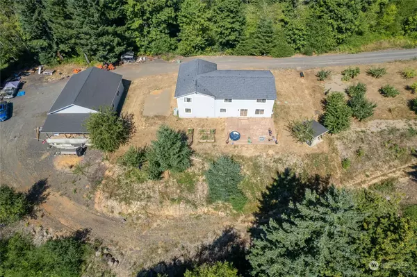 257 Buckhorn RD, Winlock, WA 98596