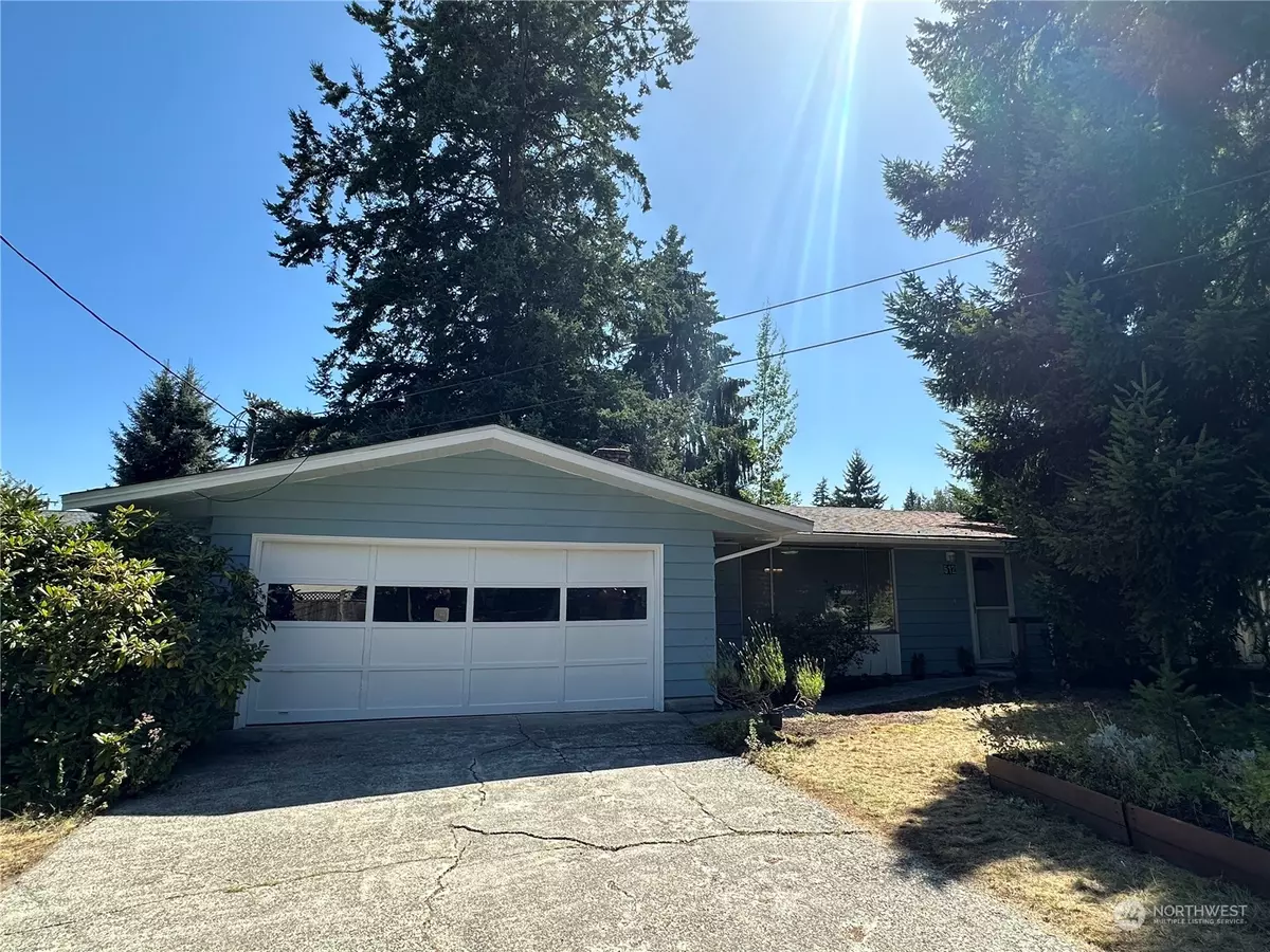 Everett, WA 98208,612 100th PL SE