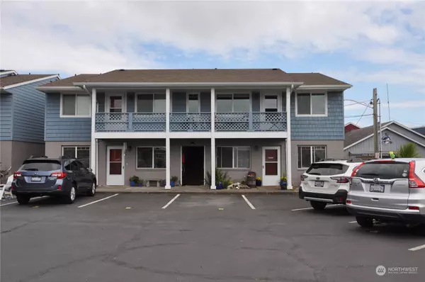 110 Ocean Beach BLVD #7, Long Beach, WA 98631