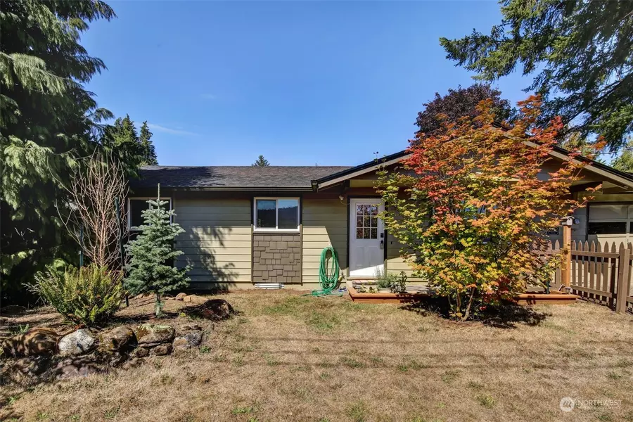 204 W Hoag ST, Yacolt, WA 98675