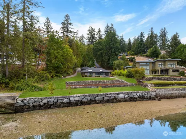 341 Island BLVD, Fox Island, WA 98333