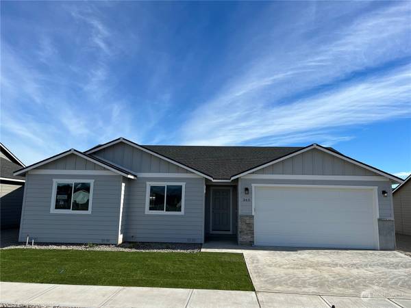 360 Emma DR, Wenatchee, WA 98801