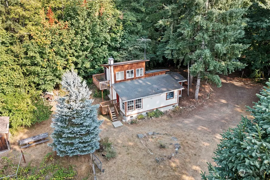 1150 E Rasor RD, Belfair, WA 98528