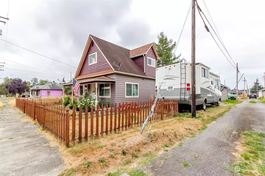 252 SW 3rd St, Chehalis, WA 98532