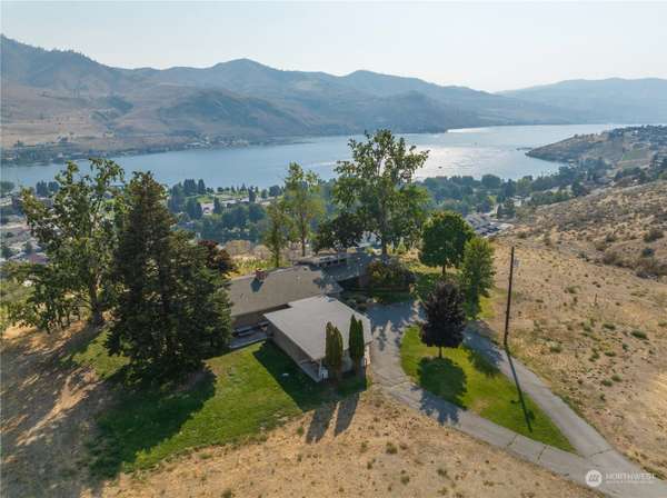 211 W No See Um RD, Chelan, WA 98816