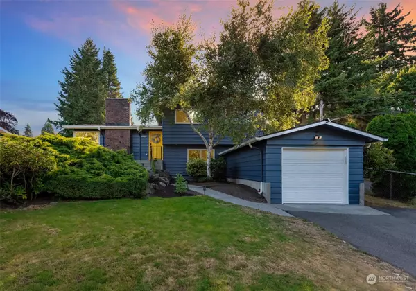 22423 100th AVE W, Edmonds, WA 98020