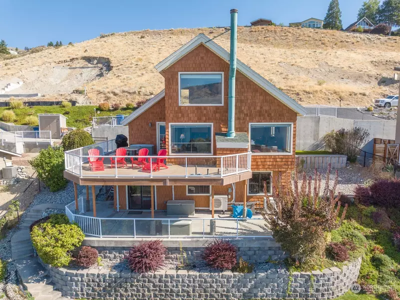 123 Monte Carlo DR, Chelan, WA 98816