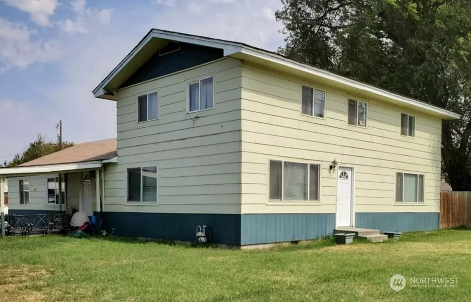 2217 S 4th AVE, Union Gap, WA 98903