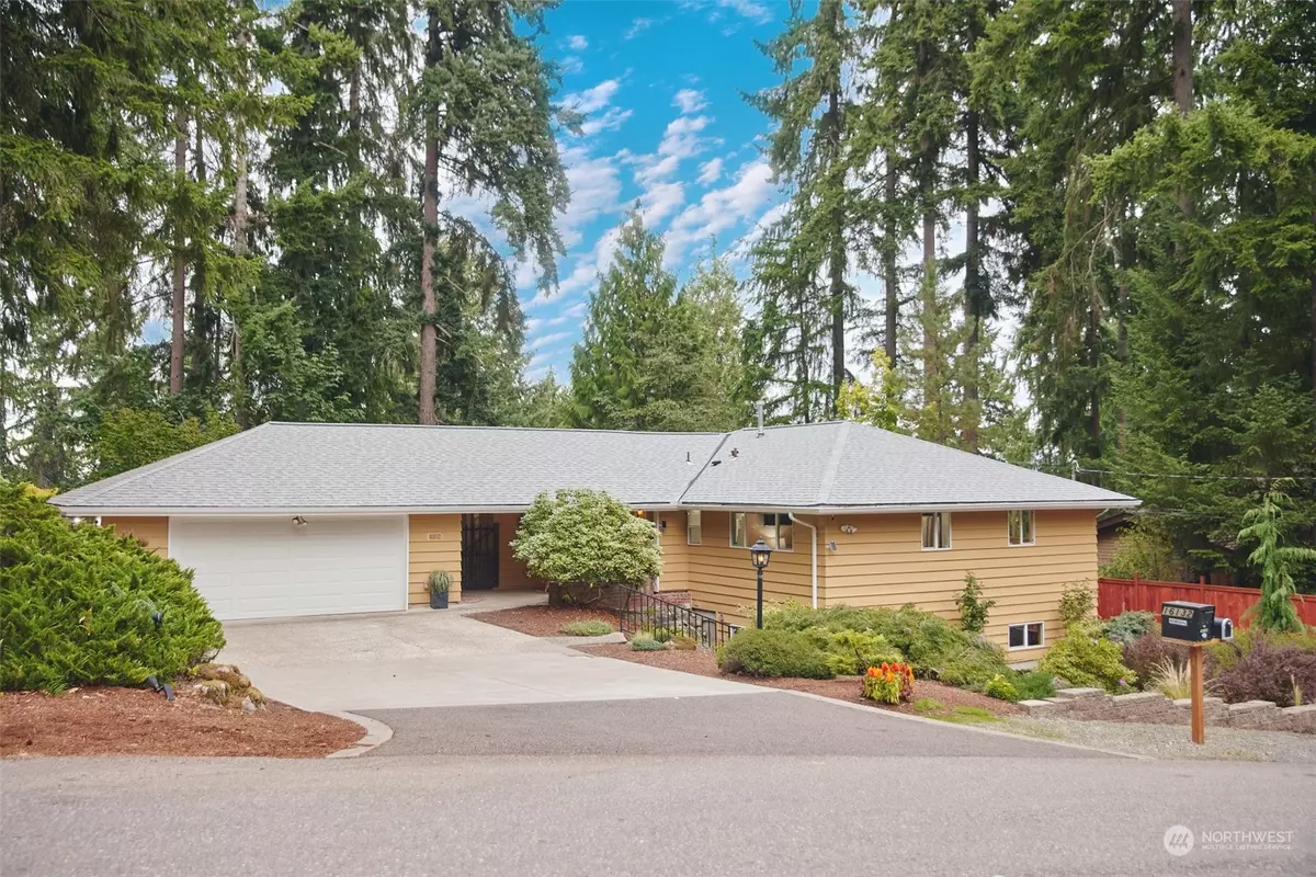 Bellevue, WA 98006,16132 SE 42nd PL