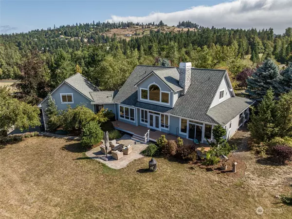 Sequim, WA 98382,202 Lake of the Hills LOOP