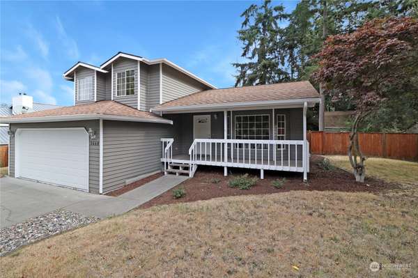 1660 SW Putnam DR, Oak Harbor, WA 98277