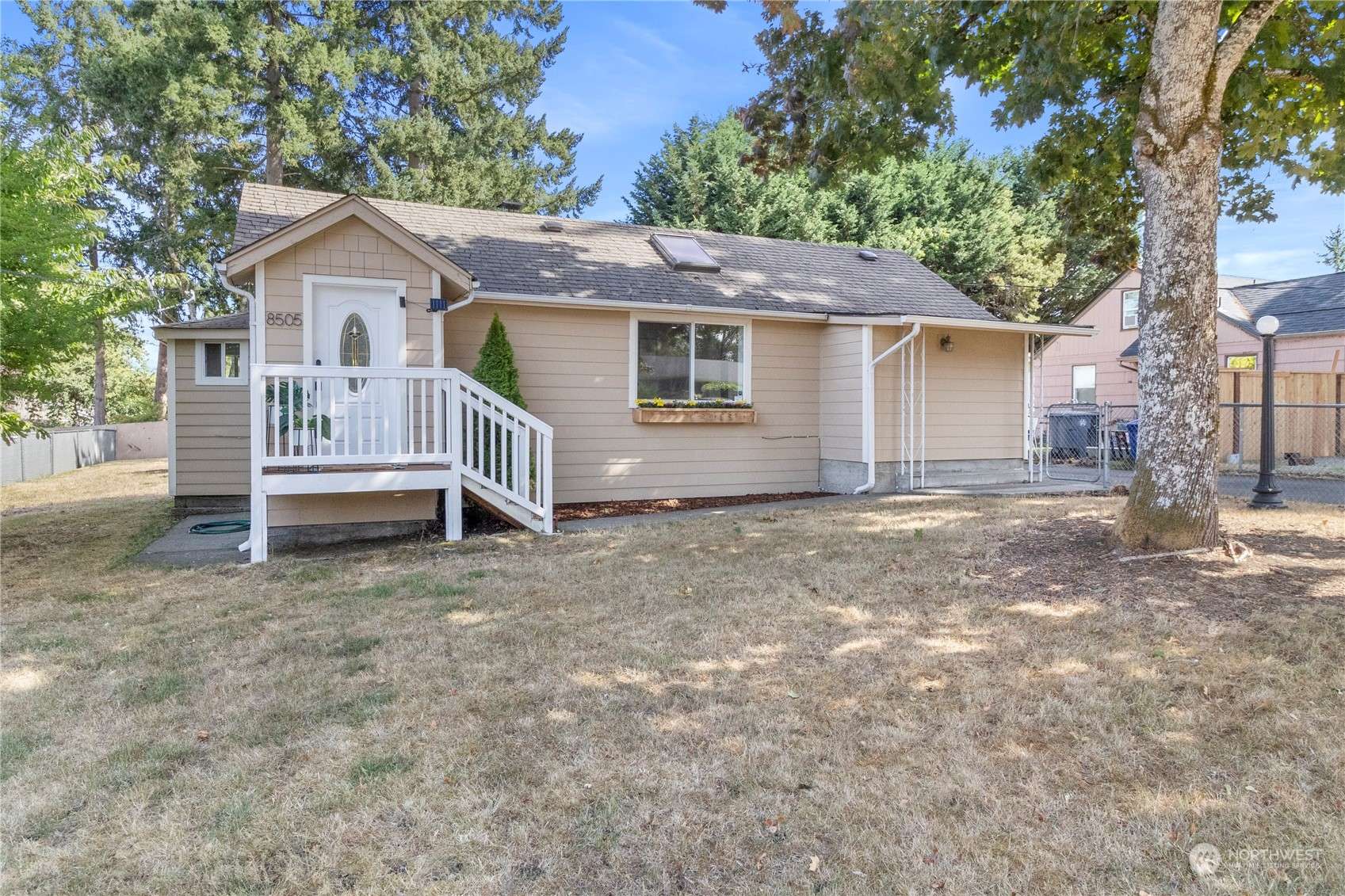 8505 Leona WAY SW, Lakewood, WA 98499