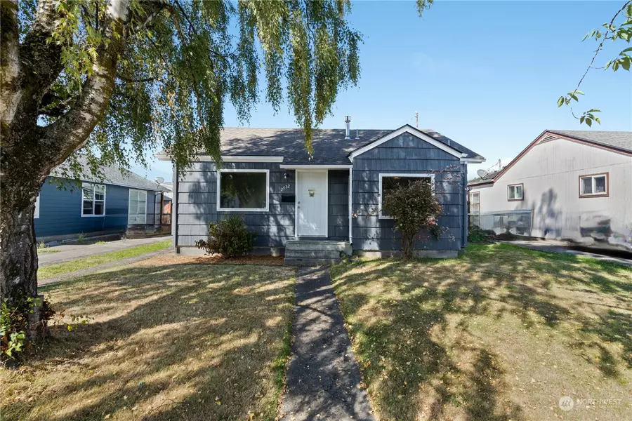 2932 Dover ST, Longview, WA 98632