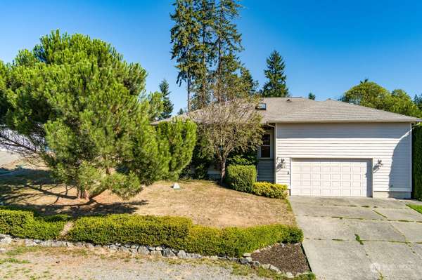 5041 Chipshot WAY, Freeland, WA 98249