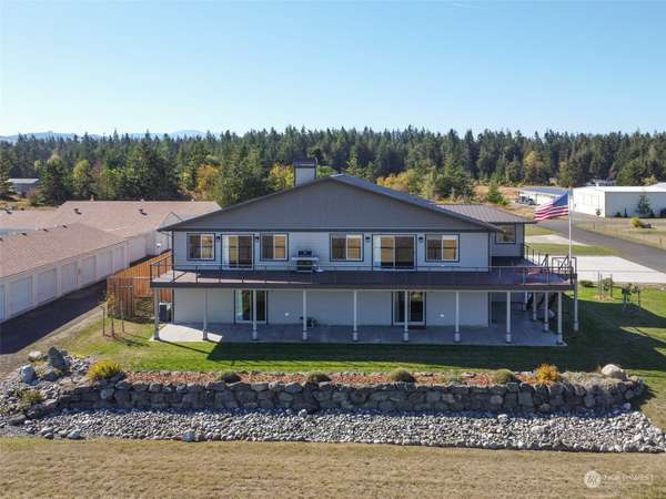 12 Flight Alley, Sequim, WA 98382